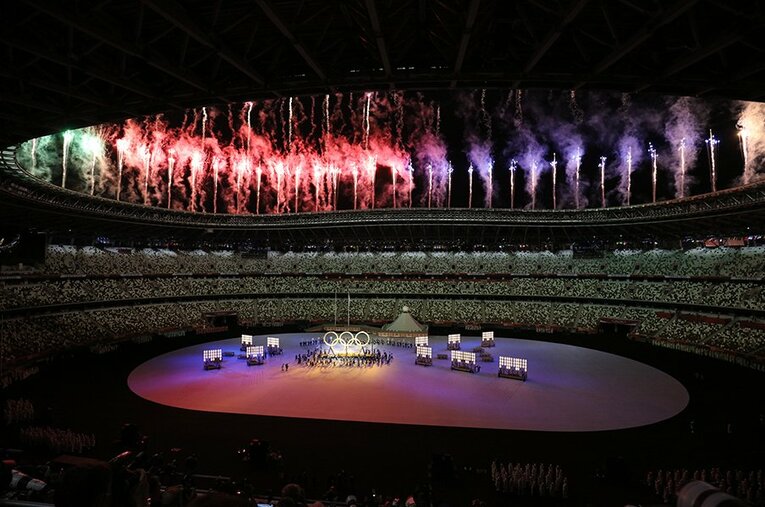 7月23日に行われた東京五輪の開会式。式4日前に辞任した小山田氏に代わって生出演を猛アピールしていた近田氏は本番をどう見たのか？ ／ photograph by Getty Images