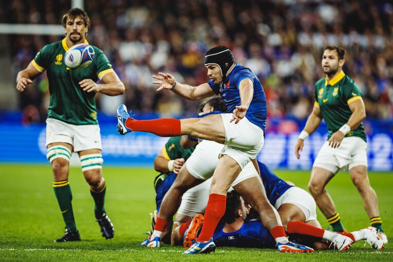 SHアントワーヌ・デュポン。パスだけでなく正確なキックも武器　©︎Kiichi Matsumoto