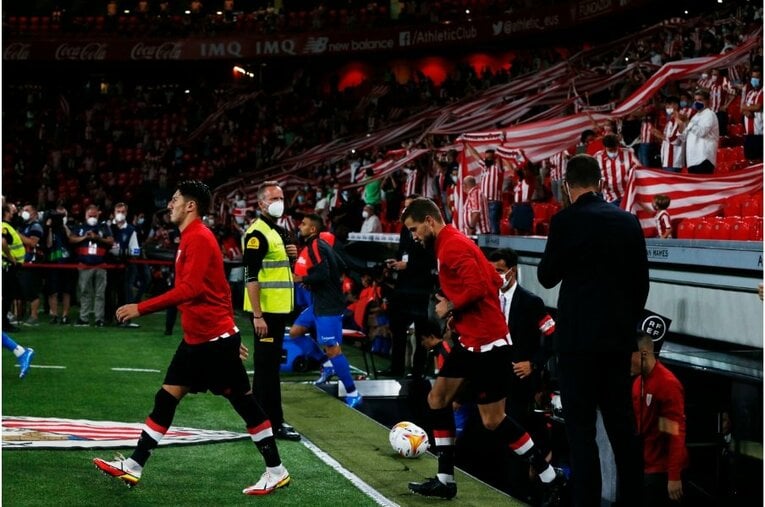 久保建英を間近で撮って気づいた《試合前ルーティンとファールを受けた後のクセ》 韓国の至宝イ・ガンインとの共存はどうなる？(6)