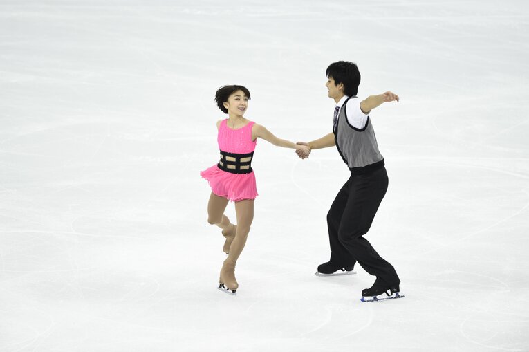 【りくりゅう＋なるレア写真】高橋が木原とペアを組んでいた頃（2015年。写真は右に続きます）　©Asami Enomoto