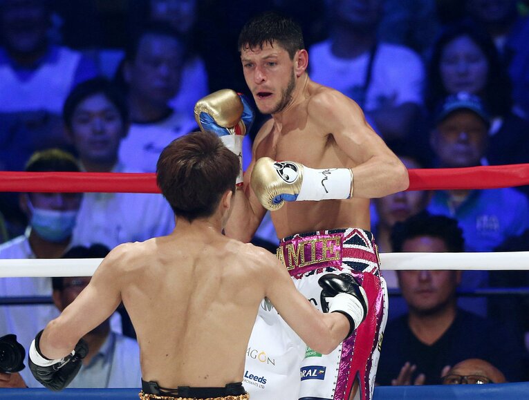 井上戦でのマクドネル　©JIJI PRESS