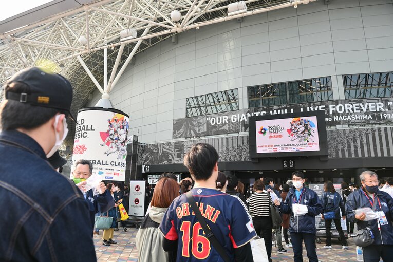 東京ドームの「列」にも驚いたと言う　©Nanae Suzuki