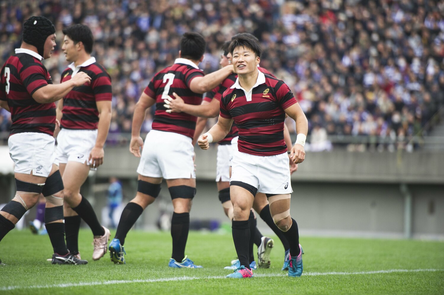 2019年度に主将を務めたSH斎藤直人をはじめ、バックスに優れた選手を輩出してきた　©︎Yuki Suenaga