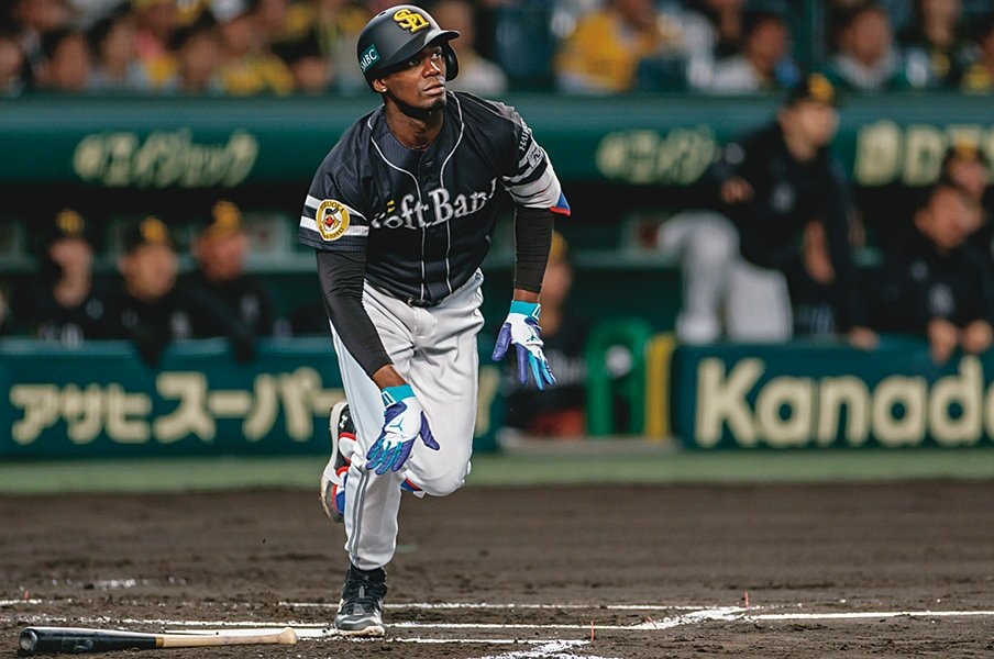 第3戦 阪神1－2ソフトバンク　KEYMAN　モイネロ／大山悠輔＜Number Web＞ photograph by Kiichi Matsumoto