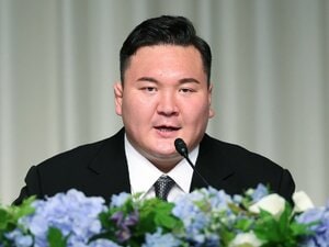 “最強の横綱”白鵬の功罪を検証する「異次元の記録、社会貢献にも尽力」衝撃の退職は“避けられなかった”のか?「旧態依然の相撲協会」批判の声も