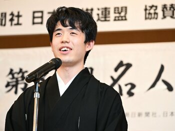 小学生の藤井聡太はプロ相手に「意外と全然勝てなかった」師匠・杉本昌隆が振り返る、“将来の名人”豊島将之との初対局＜Number Web＞ photograph by Keiji Ishikawa