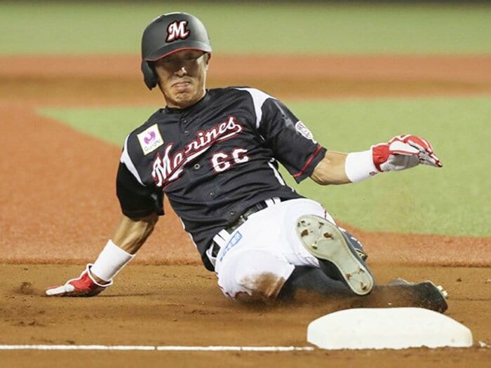 58打席連続ノーヒット記録にリーチ。頑張れ、ロッテ岡田幸文。<Number Web> photograph by Kyodo News