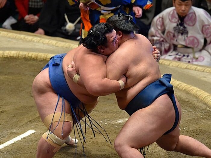 元魁皇・浅香山親方に聞く。琴奨菊の初優勝と、これから。＜Number Web＞ photograph by JMPA