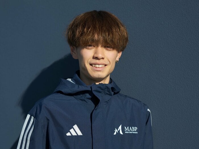 「初年度でニューイヤー駅伝出場→最下位」も…“山の神”神野大地監督と箱根駅伝未経験ルーキーの1年間「神野さんは先輩以上、監督未満の近さ」＜Number Web＞ photograph by Ichisei Hiramatsu