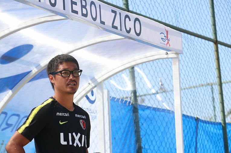 今年の夏、鹿島アカデミーの子どもたちと訪れたブラジル。25年前の記憶を辿りながら、その経験を伝えた。 ／ photograph by Hirokazu Ikeda