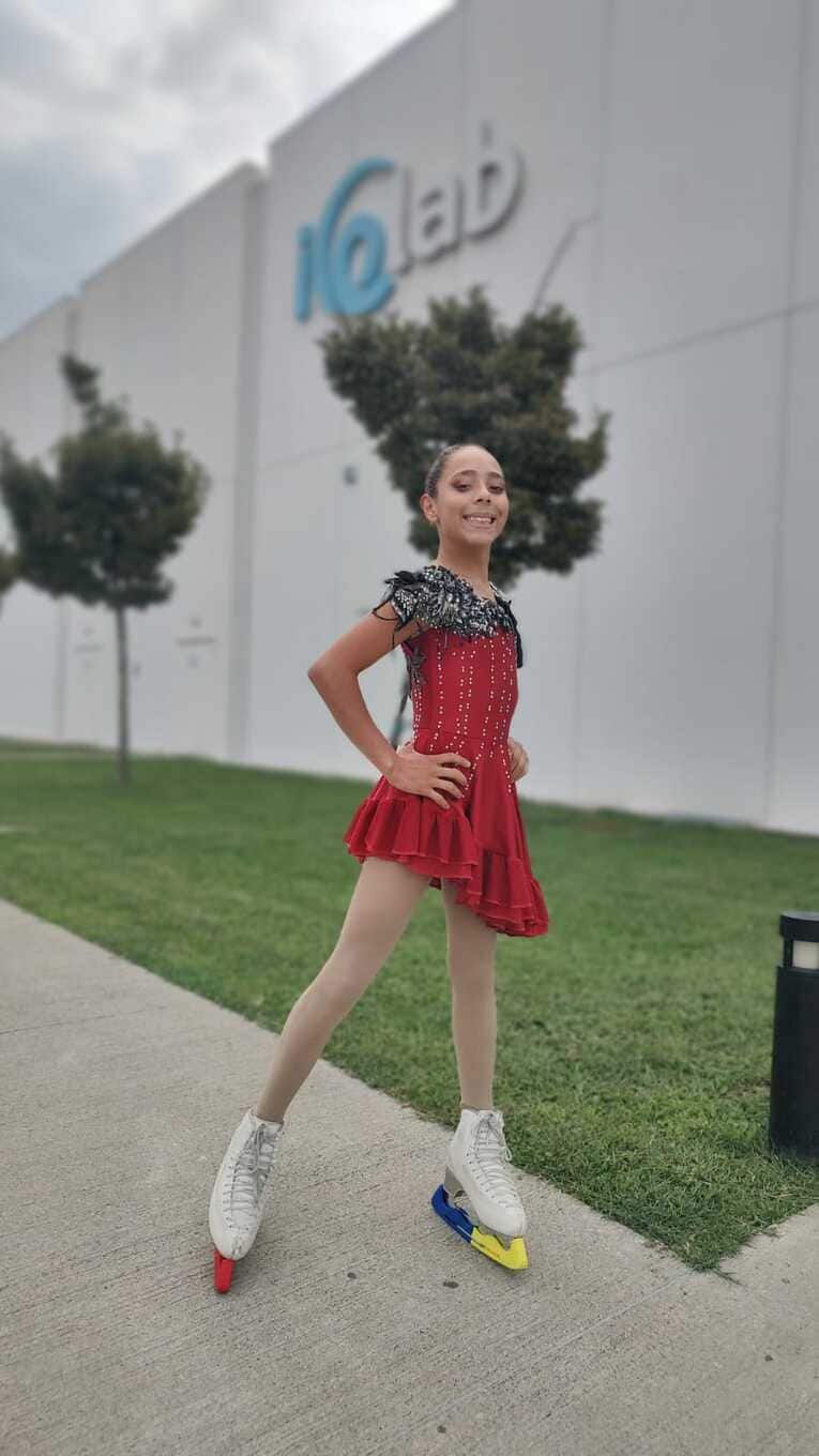 スケート場でのマリア　写真は本人提供