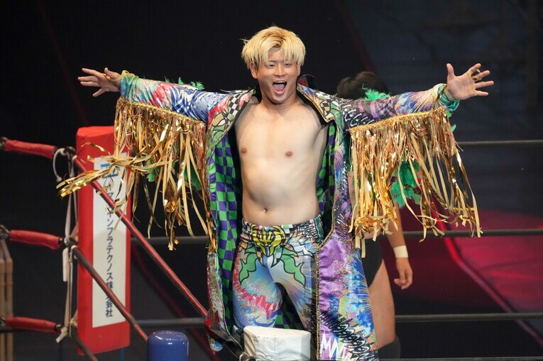 準々決勝進出に向けてリングに上がるノアの清宮海斗