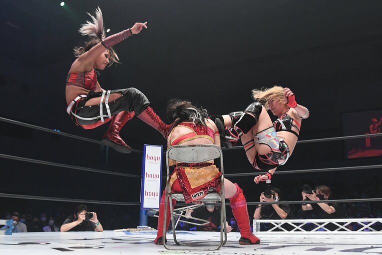 ジュリアと息の合ったコンビネーションを見せた