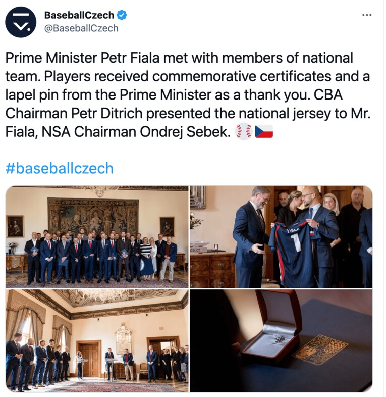 チェコのペトル・フィアラ首相を訪問する代表選手たち（チェコ野球協会Twitterより抜粋　1/3）