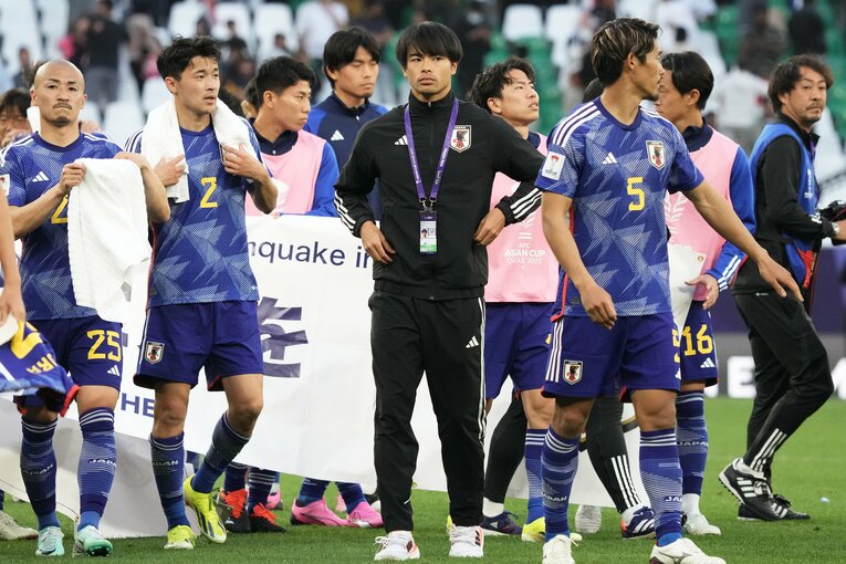 ベンチ外が続く三笘薫 ©︎Getty Images