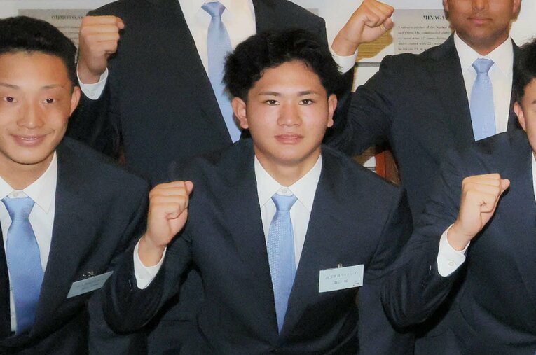 昨年のドラフトで西武から6位指名を受けた龍山　©JIJI PRESS
