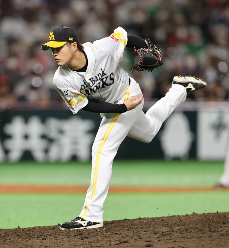 移籍に際し「自分らしく頑張っていきたい」と誓った甲斐野　©︎JIJI PRESS