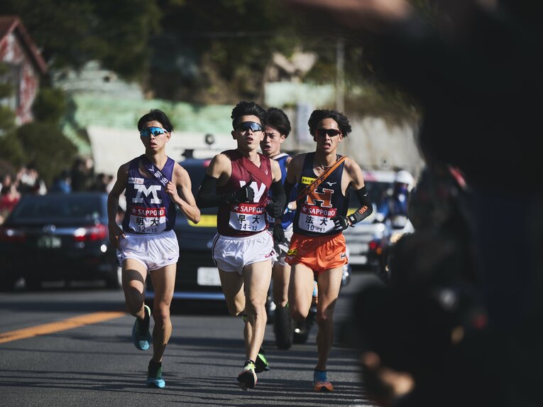 前回の4区を6位で駆け抜けた佐藤　©Yuki Suenaga