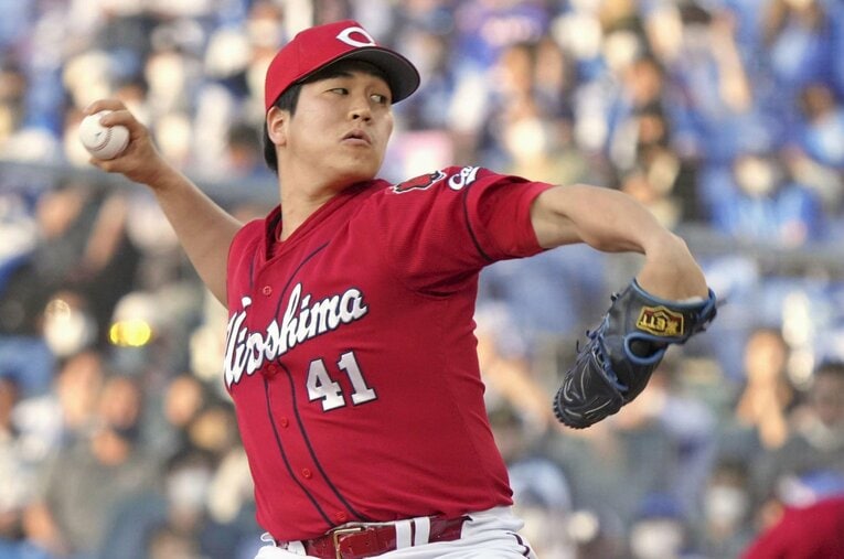 慶應大卒で現在28歳の矢崎。ふてぶてしいのか天然なのか、独特の言葉はファンの間でしばし話題となっている ／ photograph by KYODO