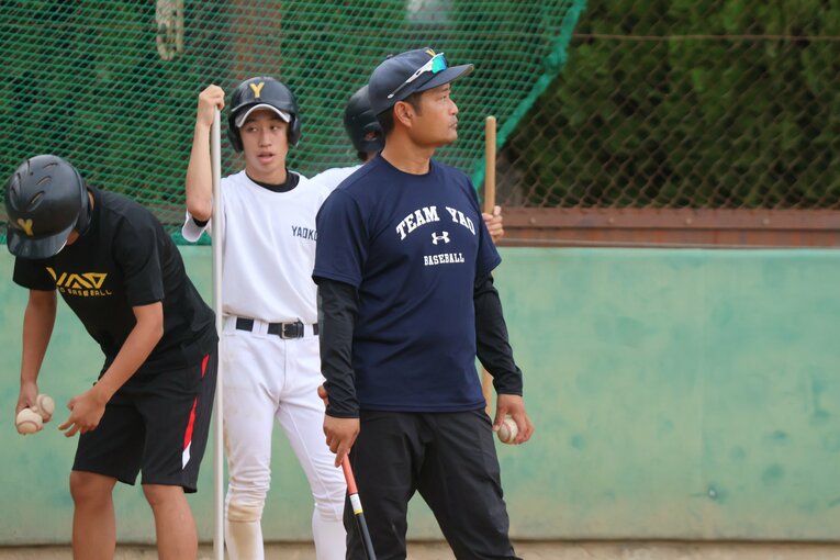 八尾高校の長田監督　©Fumi Sawai