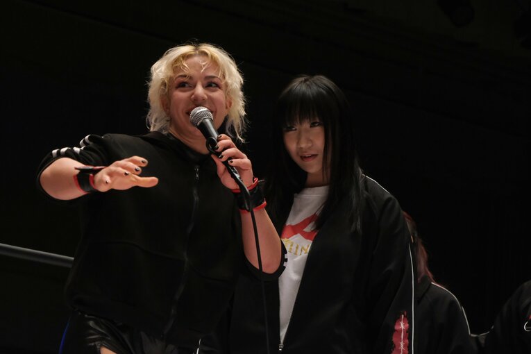 2月1日のスターダム後楽園大会にも乱入