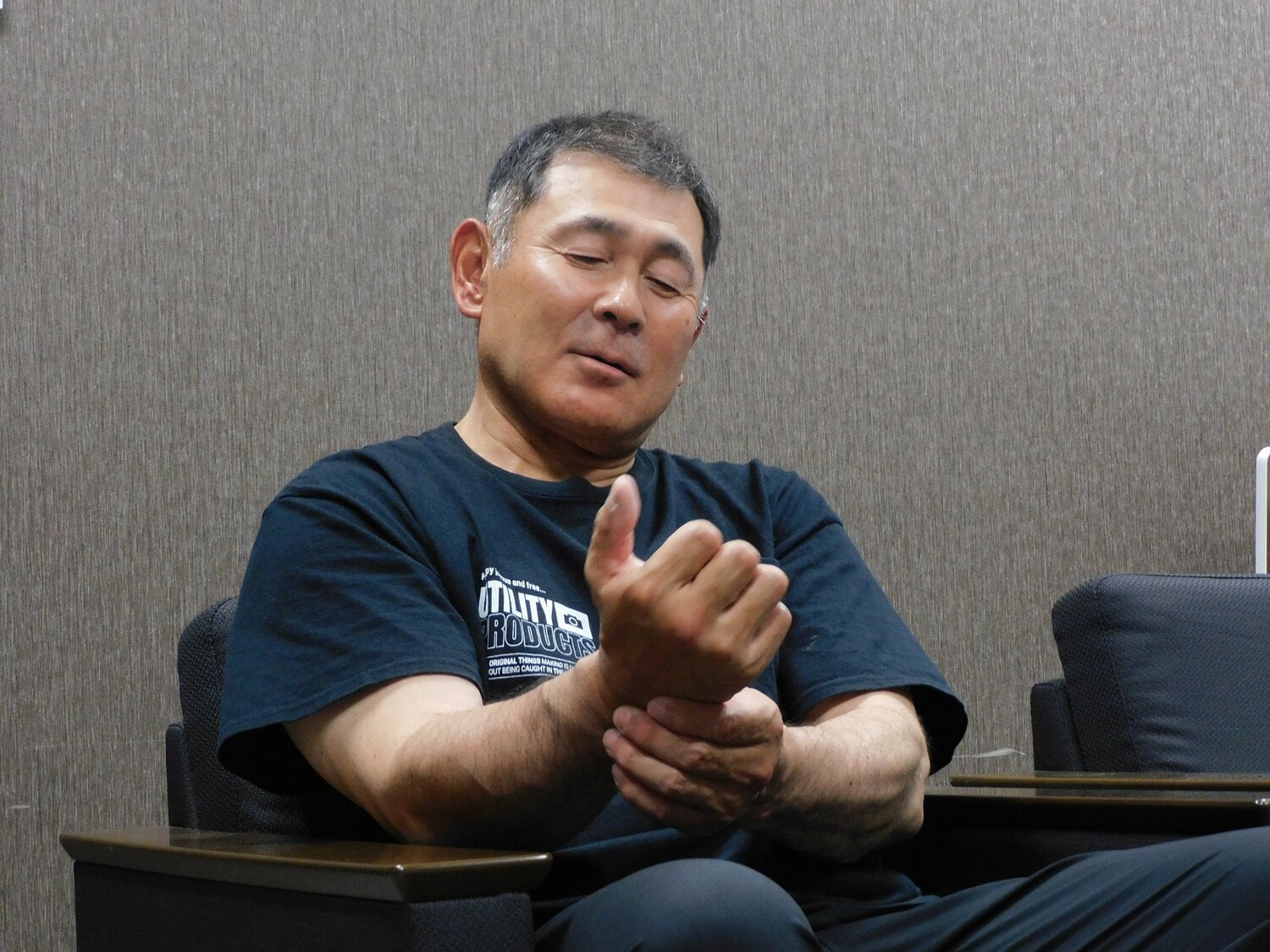 栗山の思い出を振り返る田邊コーチ ©Number Web