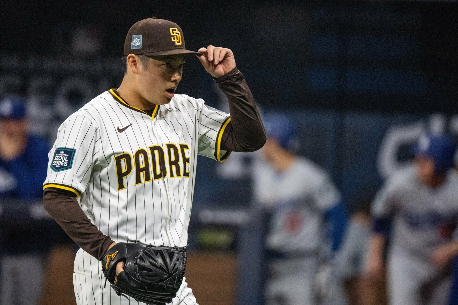 開幕戦でピッチクロック違反を食らうも抑えきった松井　©Nanae Suzuki