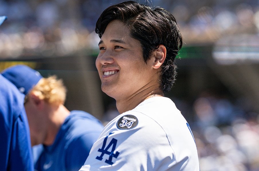 テレビに映らない大谷翔平「また9月に」「もう来ないでください！」“悪い笑顔”で番記者イジり後…5戦連発で思い出した日本ハム時代の言葉＜Number Web＞ photograph by Nanae Suzuki