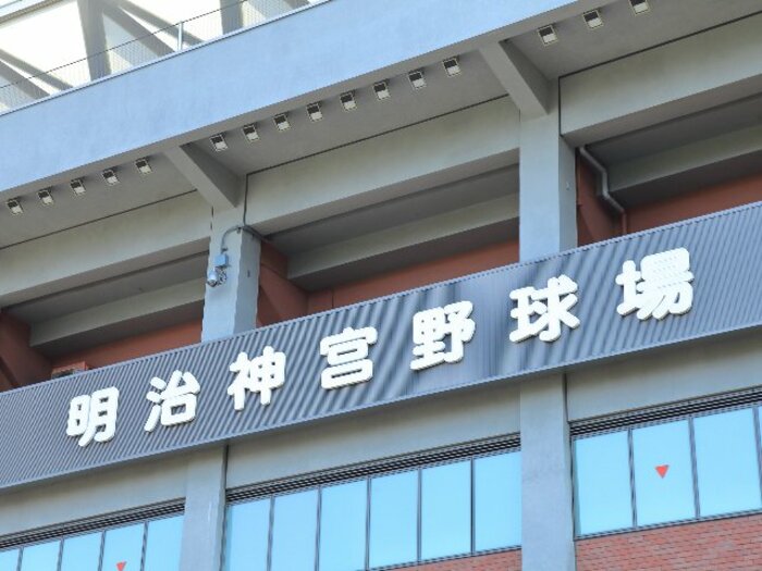 「右打ちの大谷翔平クラスの逸材なのか…」小6が“軟球で”神宮球場レフトスタンドの衝撃ホームラン＜Number Web＞ photograph by AFLO