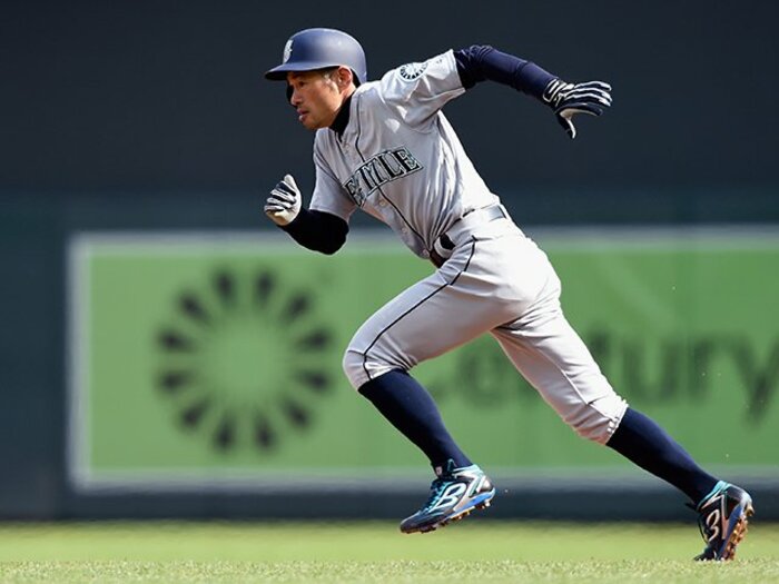 極寒の地で驚異の「3.88秒」計測。イチローの走力は今もメジャー屈指。＜Number Web＞ photograph by Getty Images