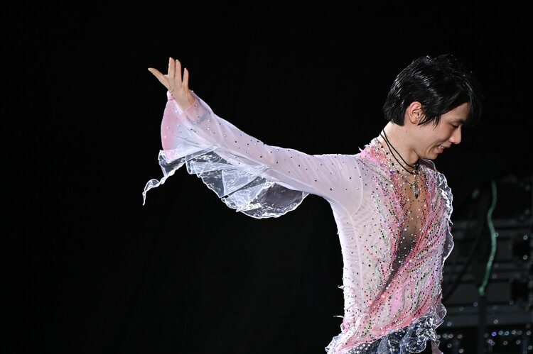 羽生結弦、2年前の告白「同じものをやるって、めちゃめちゃ怖い」 それでもなぜ彼は、アイスショーで“過去の名プログラム”を演じ続けるのか？ -  フィギュアスケート - Number Web - ナンバー