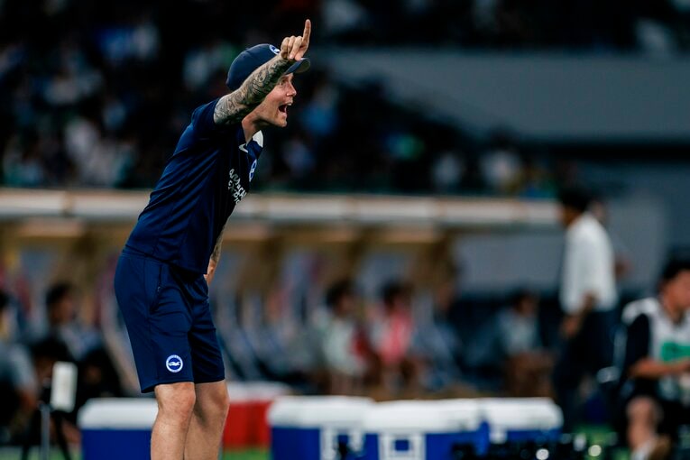 31歳のヒュルツェラー新監督　©Kiichi Matsumoto