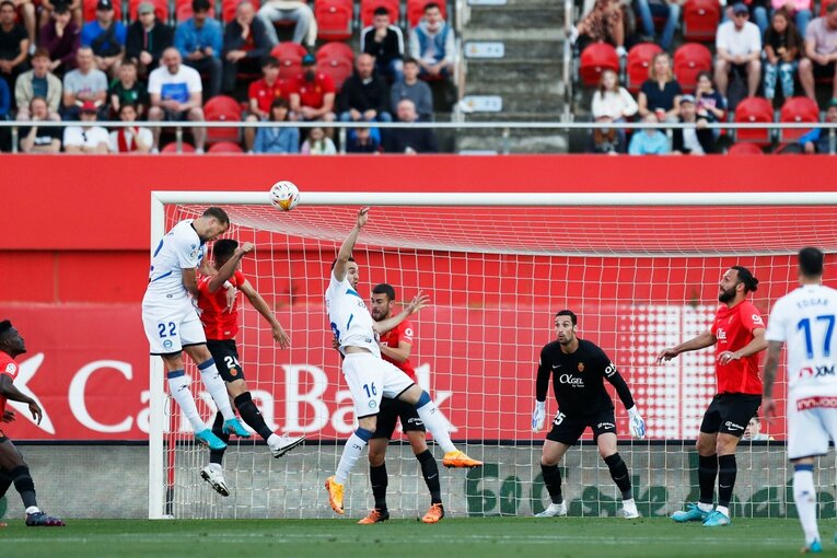 “久保建英が倒されても笛が鳴らない”スペインでの苦悩… 活路はやっぱり“韓国の至宝”との関係性？〈撮影者の視点〉(11)