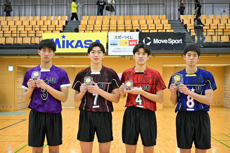 今年2月に行われた「全日本ジュニアオールスタードリームマッチ」で個人賞を受賞した一ノ瀬漣（左から2人目）©︎AFLO SPORT