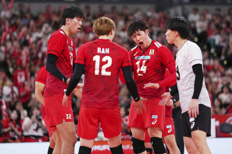 壮行試合ブルガリア戦　©︎JVA/AFLO SPORT