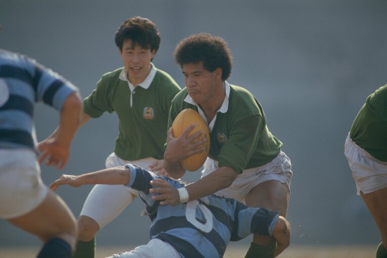 1986年　交流試合でのシナリ・ラトゥ　©BUNGEISHUNJU