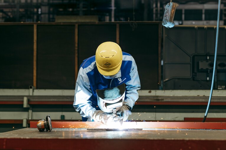 阿部の仕事風景　©︎Kiichi Matsumoto