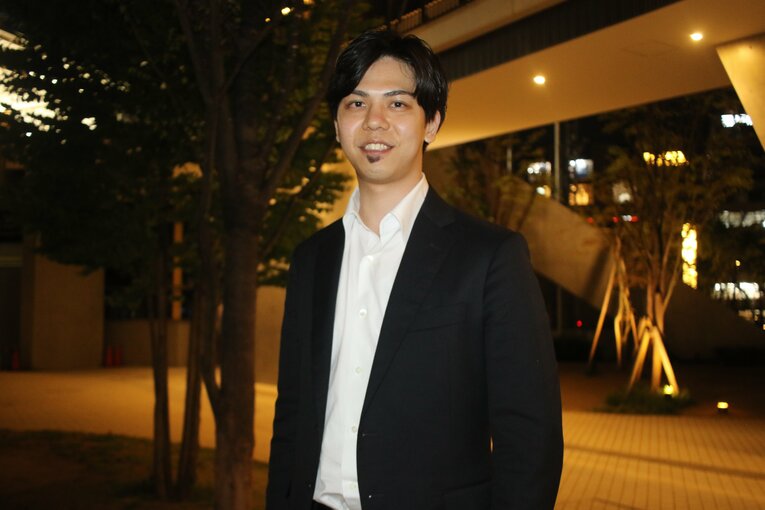 春から大手の投資銀行で働く岩元颯オリビエさん ©︎Takahito Ando