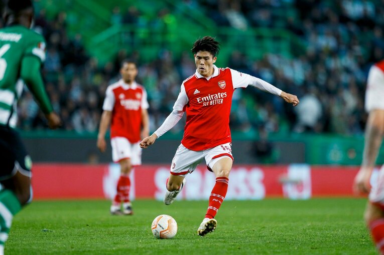 「モリタ、モリタ」とポルトガル地元カメラマン称賛…冨安健洋vs守田英正が「試合後にユニ交換」“EL日本人対決”を撮った(32)