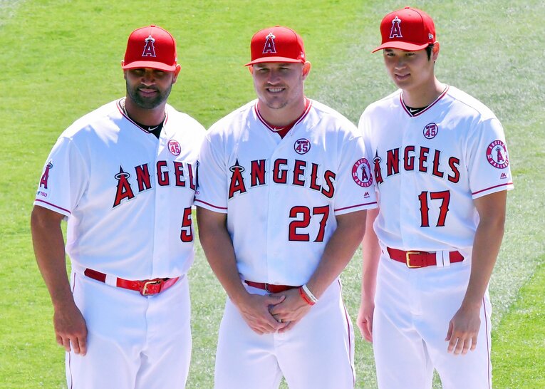 プホルス、トラウト、大谷の豪華3ショット　©JIJI PRESS