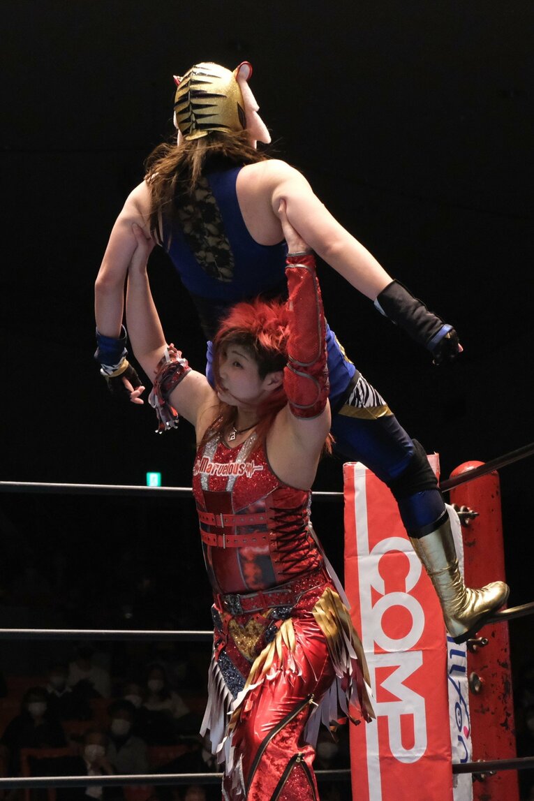 「タイガー・クイーンの涙を見た」佐山聡考案の“新技”で勝利も…彩羽匠戦で崩れかけた女性版タイガーマスクの“謎”(24)