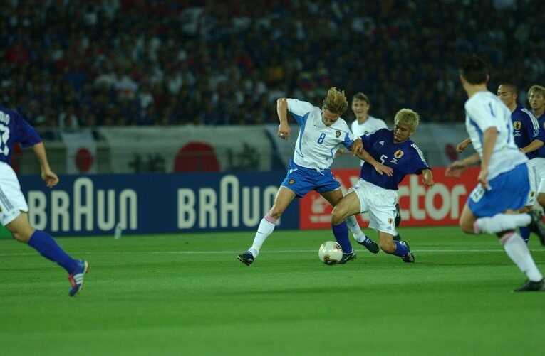 2002年日韓W杯、日本vsロシア　©JMPA