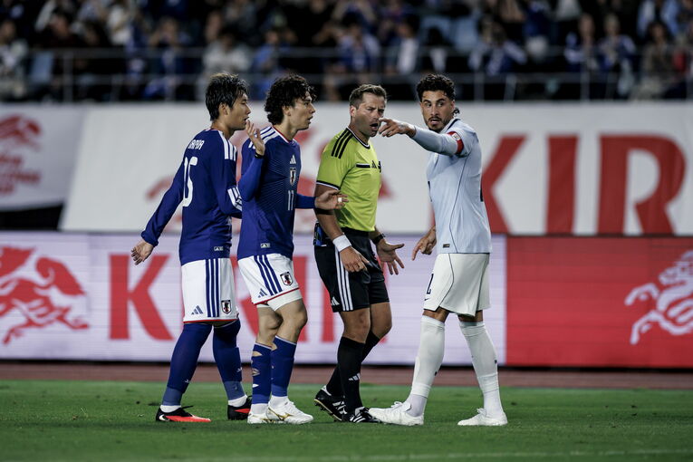 日本vsウルグアイの撮影写真（写真は右に続きます）　©Kiichi Matsumoto