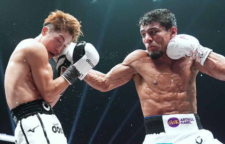 強靭な肉体を誇ったアフマダリエフ。決してイージーな相手ではなかった　©Naoki Fukuda