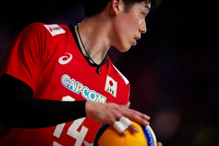 石川祐希（VNLドイツ戦）　©︎Volleyball World
