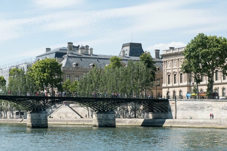 パリ市民は「わざわざ入ろうとは思わない」　©Nanae Suzuki