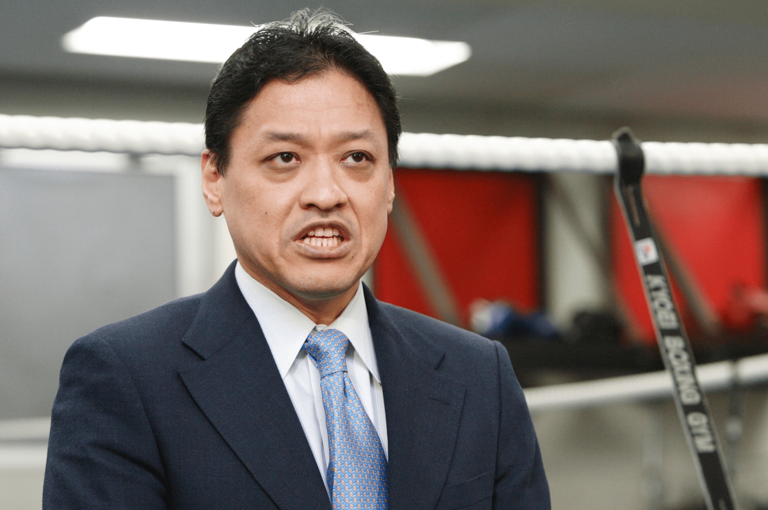 「父なら亀田家と、どう付き合ったのか」ボクシング名門ジムを解雇された“セガレ”の転落人生…アルコール依存症の再発「病室で大谷翔平を見て泣いた」＜Number Web＞ photograph by Shigeki Yamamoto