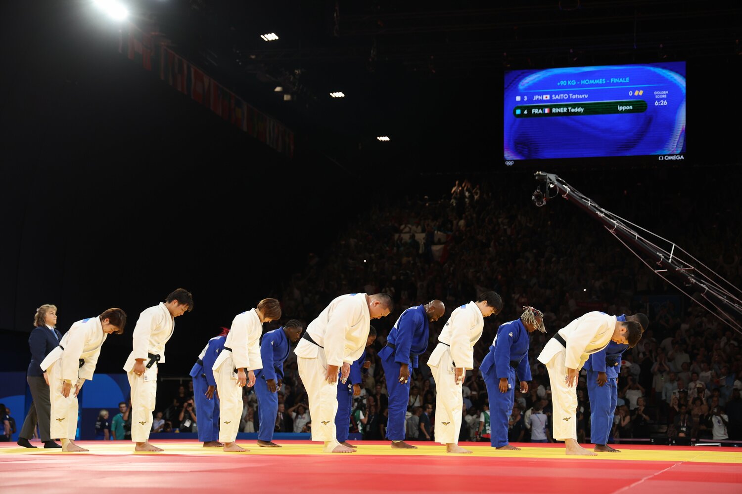 東京五輪につづき決勝でフランスに屈した混合団体戦　©Tetsuya Higashikawa/JMPA