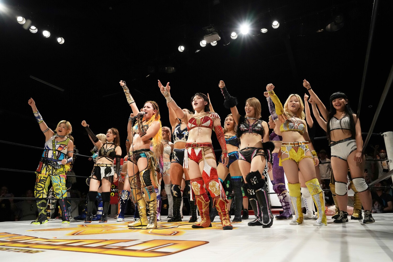 マリーゴールドの選手たちと最後のコール　©Essei Hara