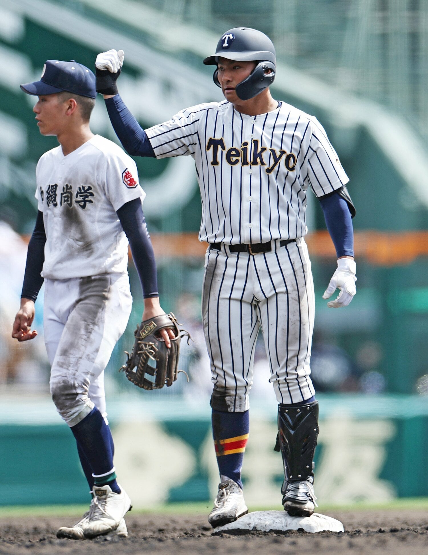 8回、帝京の蔦原に逆転打を浴びた　©JIJI PRESS